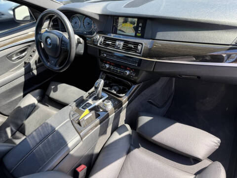 2012 BMW 5 Series 535i