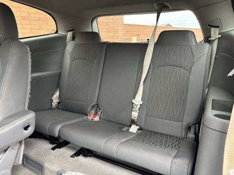 2017 Chevrolet Traverse LT