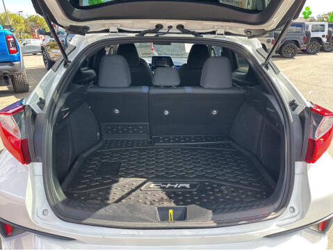 2021 Toyota C-HR XLE