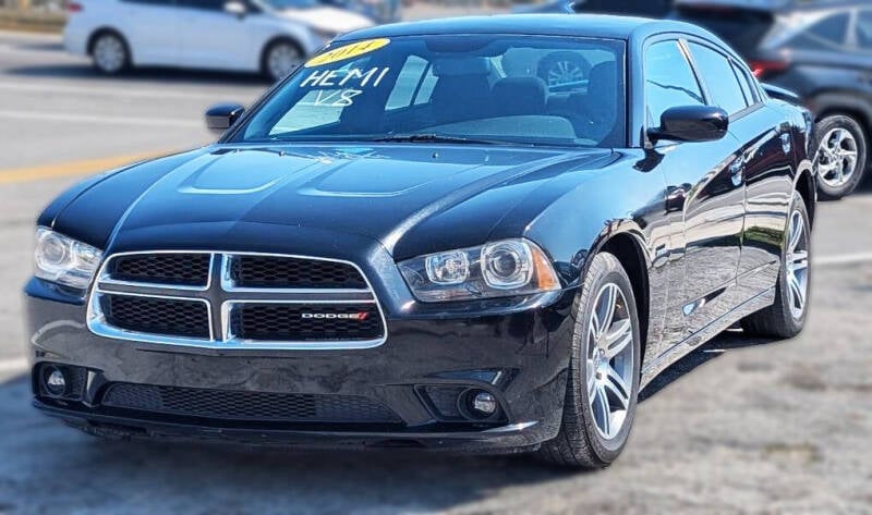 2014 Dodge Charger for sale at SUPERAUTO AUTO SALES INC in Hialeah FL
