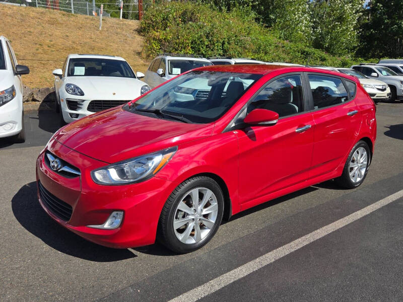 2013 Hyundai Accent SE