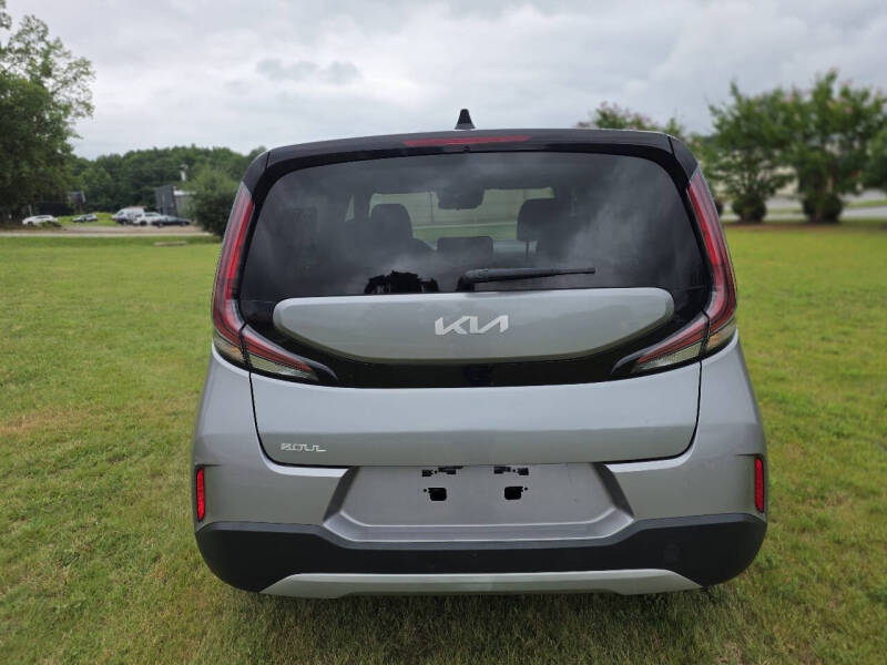2023 Kia Soul LX
