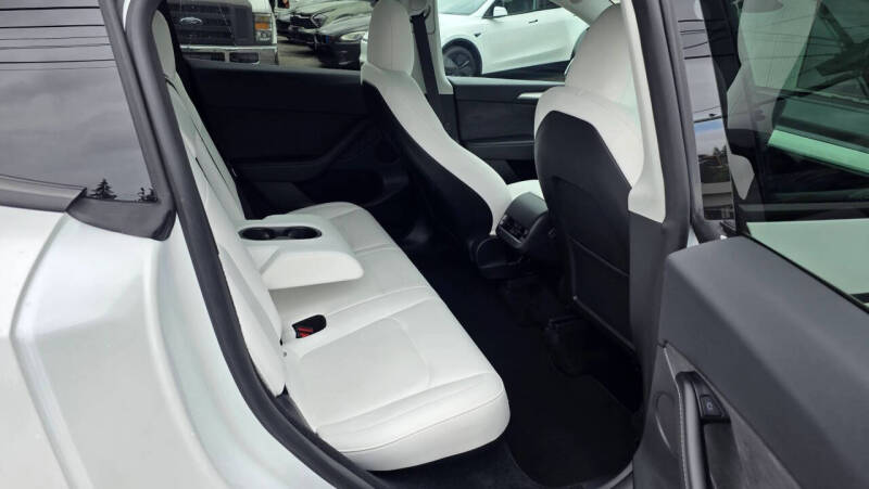 2024 Tesla Model Y Long Range