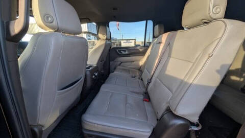 2022 GMC Yukon XL SLT