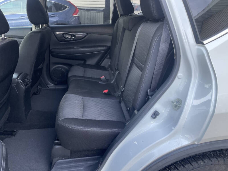 2018 Nissan Rogue SV