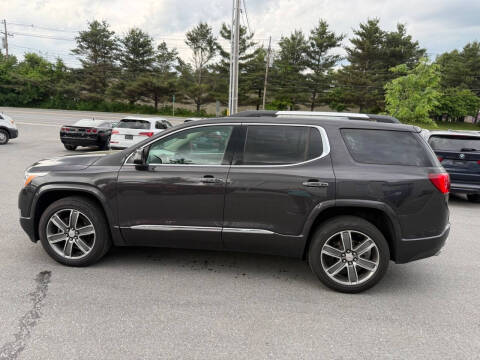2017 GMC Acadia Denali
