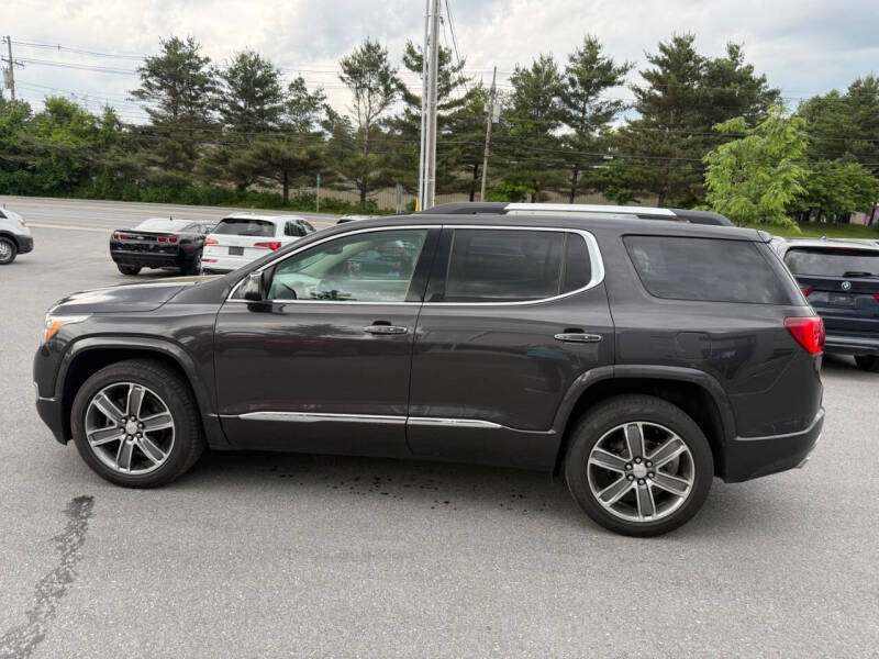 2017 GMC Acadia Denali