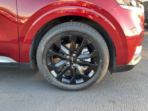 2023 Kia Carnival SX