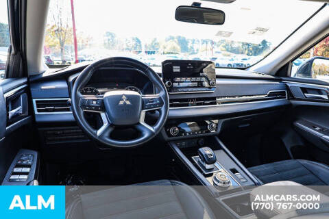 2024 Mitsubishi Outlander SE