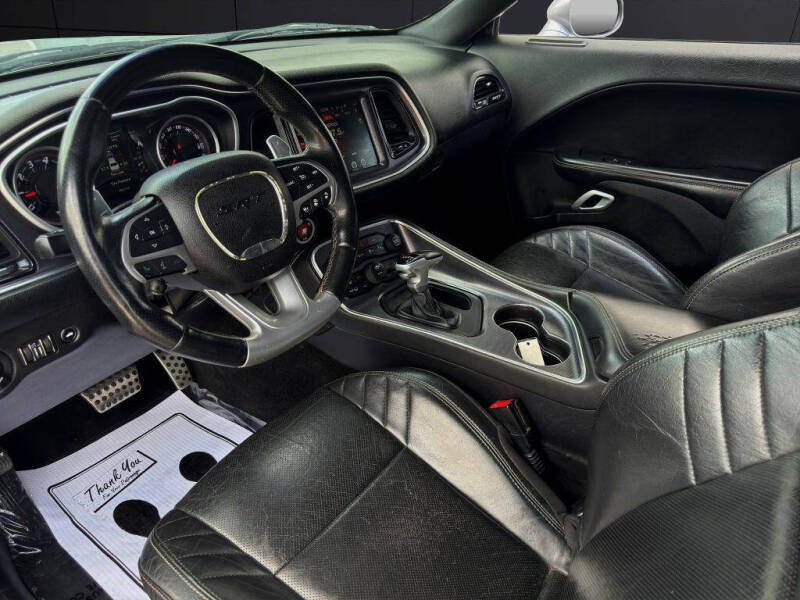 2016 Dodge Challenger SRT 392