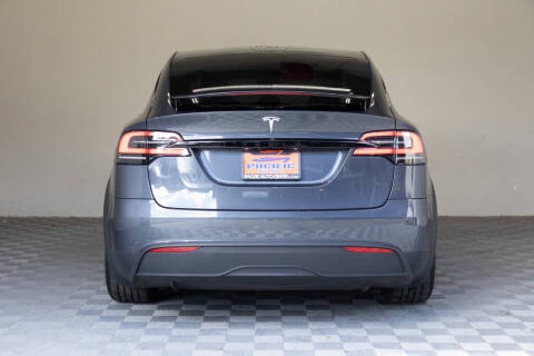 2023 Tesla Model X Standard Range