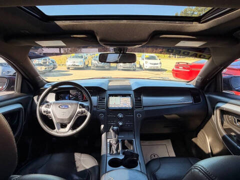 2018 Ford Taurus SEL