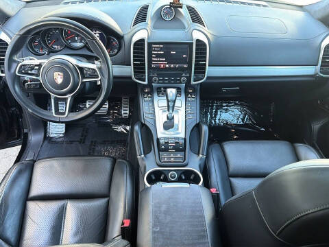 2018 Porsche Cayenne GTS