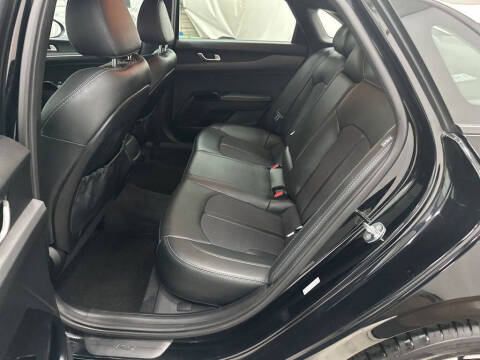2022 Kia K5