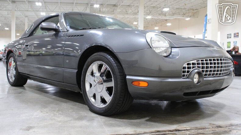 2003 Ford Thunderbird
