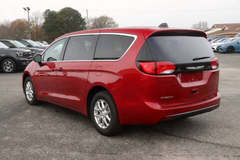 2026 Chrysler Voyager LX