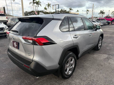 2022 Toyota RAV4 XLE