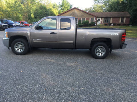2013 Chevrolet Silverado 1500 for sale at Lou Rivers Used Cars in Palmer MA