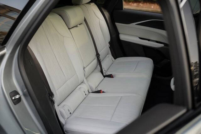 2024 Cadillac LYRIQ Luxury 1