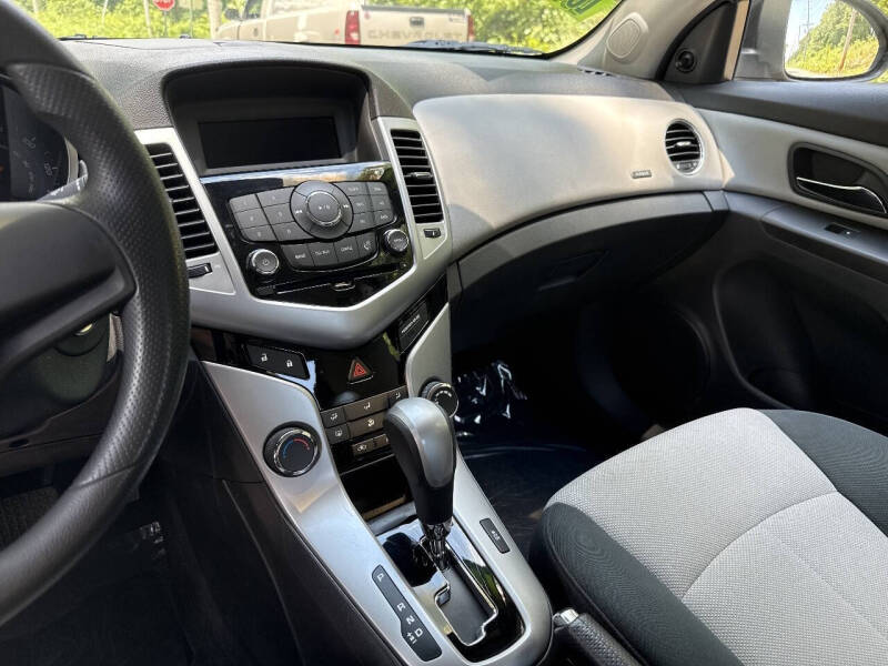 2011 Chevrolet Cruze LS