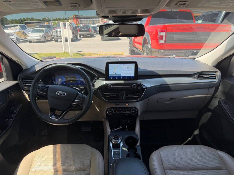 2021 Ford Escape Titanium