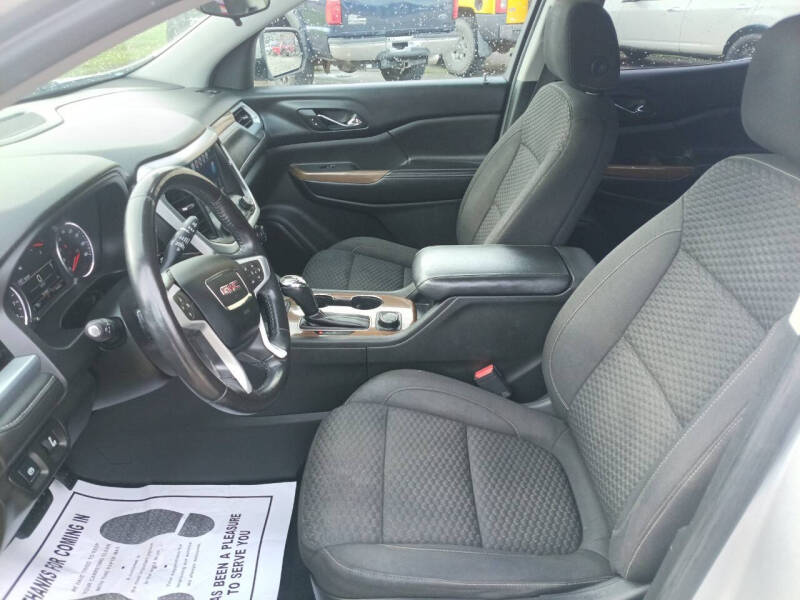 2017 GMC Acadia SLE-2
