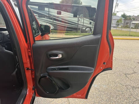 2017 Jeep Renegade Altitude