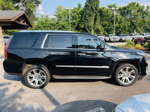2018 Cadillac Escalade Luxury