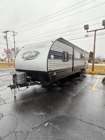 2021 Forest River Cherokee Grey Wolf