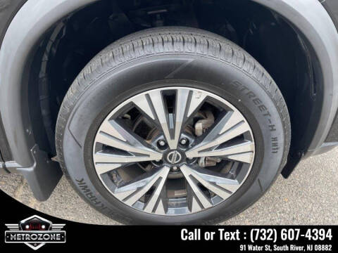 2021 Nissan Rogue SV