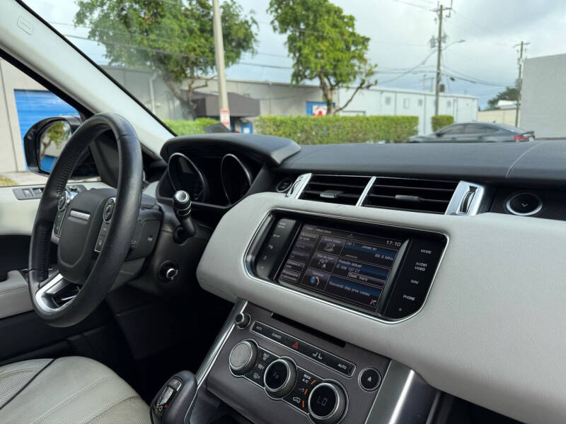 2014 Land Rover Range Rover Sport HSE