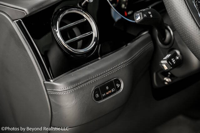 2024 Bentley Bentayga Hybrid