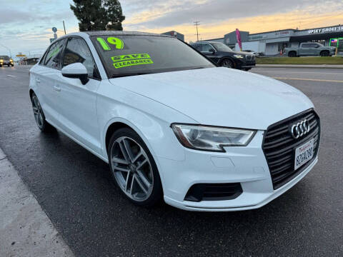 2019 Audi A3 Titanium 40 TFSI