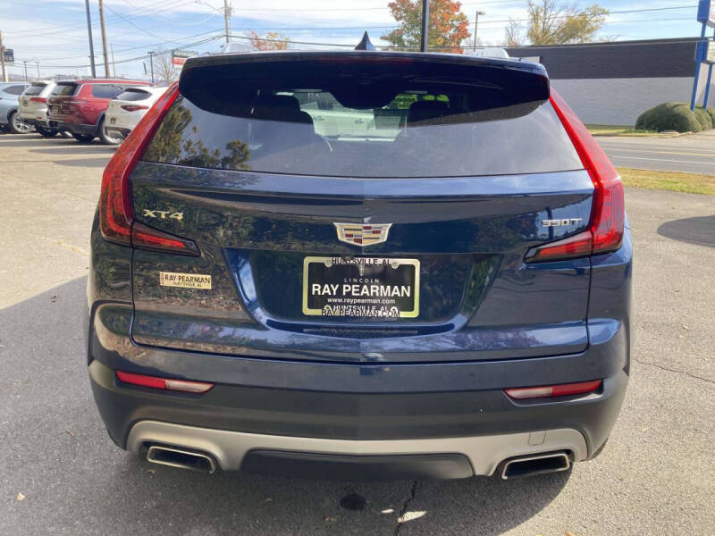 2022 Cadillac XT4 Premium Luxury