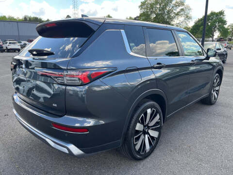 2025 Mitsubishi Outlander SE