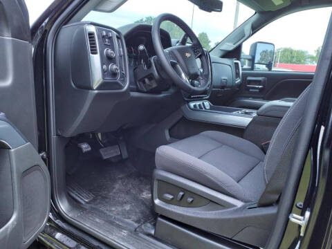 2024 Chevrolet Silverado MD