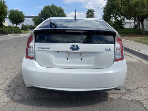 2015 Toyota Prius Three