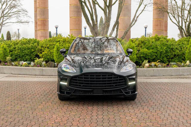2026 Aston Martin DBX 7