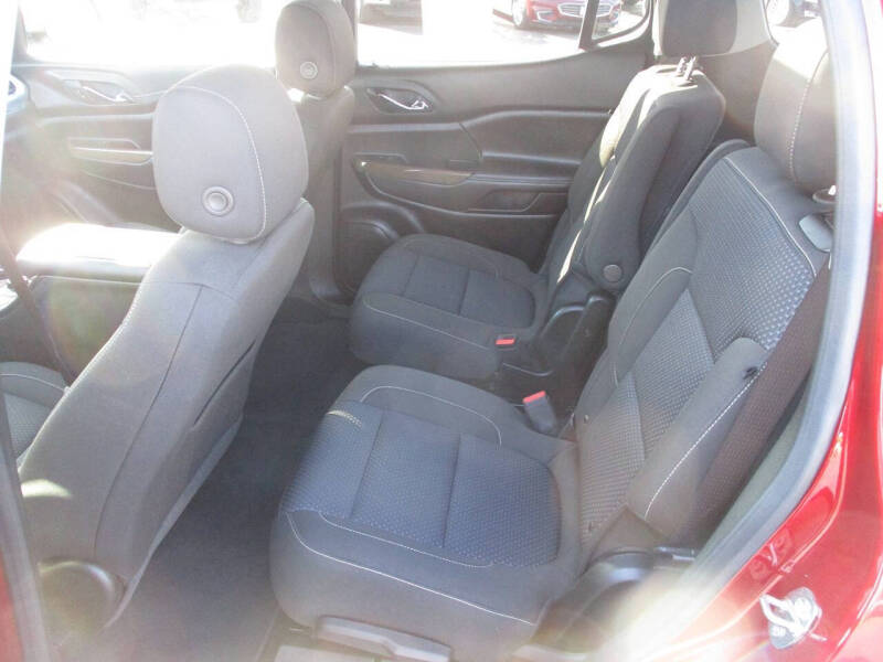 2023 GMC Acadia SLE