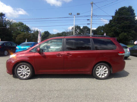 2014 Toyota Sienna for sale at Trade Zone Auto Sales in Hampton NJ