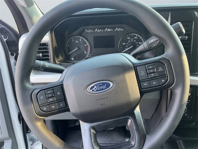 2025 Ford F-350 Super Duty XL