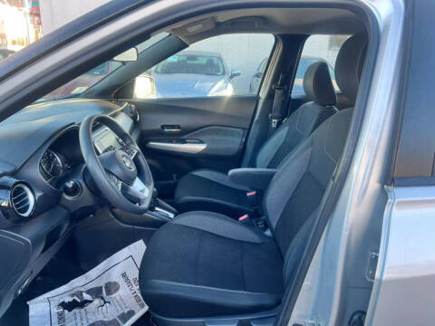 2020 Nissan Kicks SV