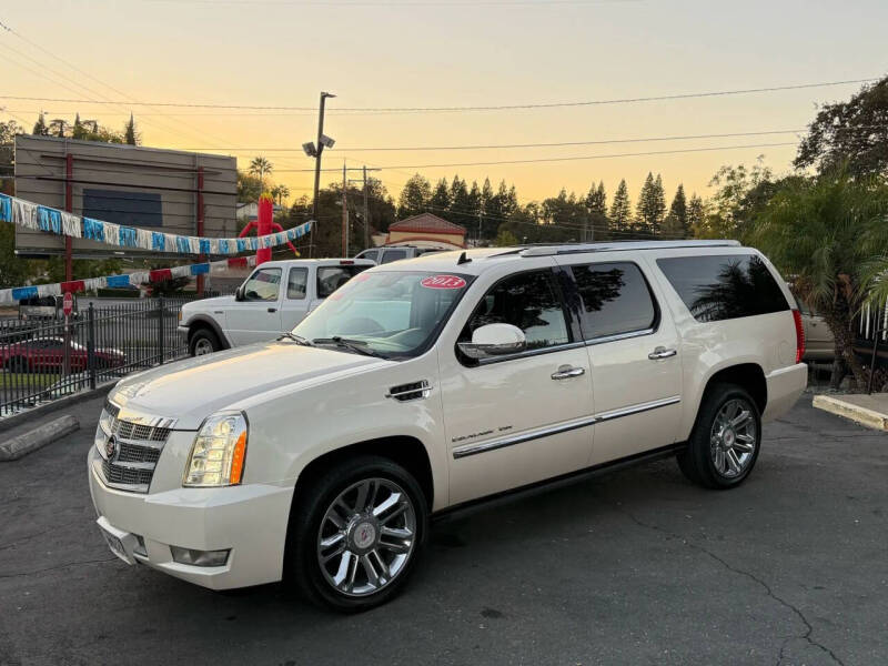 2013 Cadillac Escalade ESV Platinum Edition