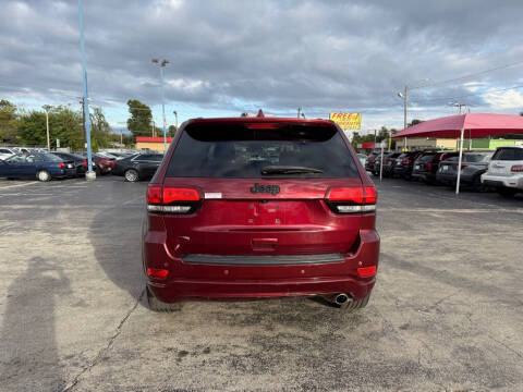 2020 Jeep Grand Cherokee Laredo