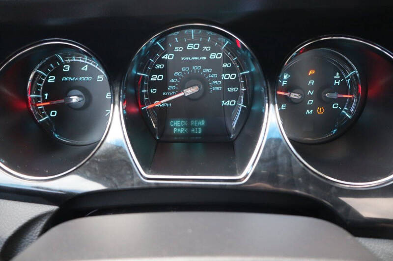 2010 Ford Taurus Limited