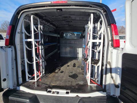 2022 Chevrolet Express 2500