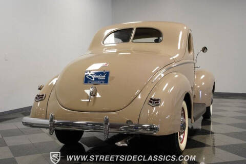 1940 Ford Deluxe