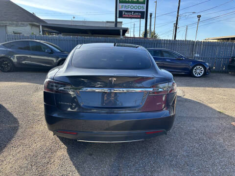2016 Tesla Model S 85D