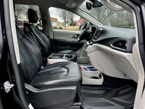 2020 Chrysler Pacifica Touring L