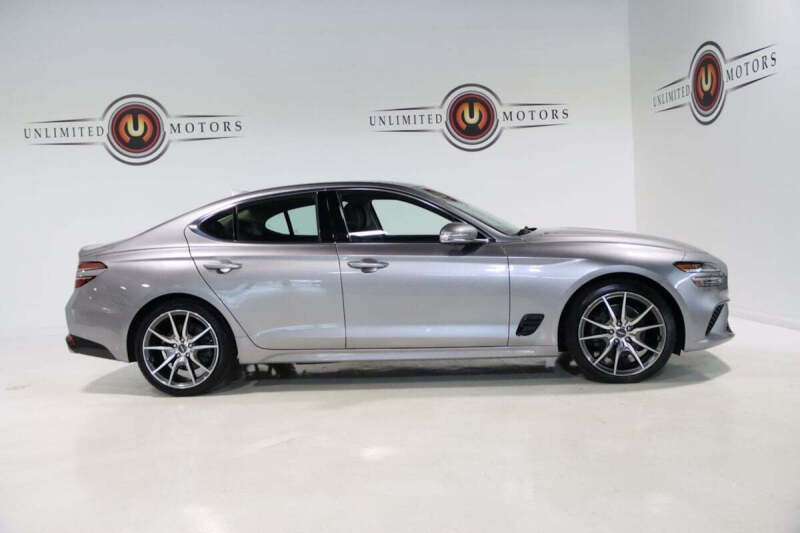 2023 Genesis G70